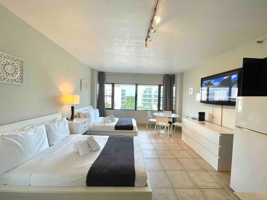 Charming Studio City View! Miami Beach Exterior photo